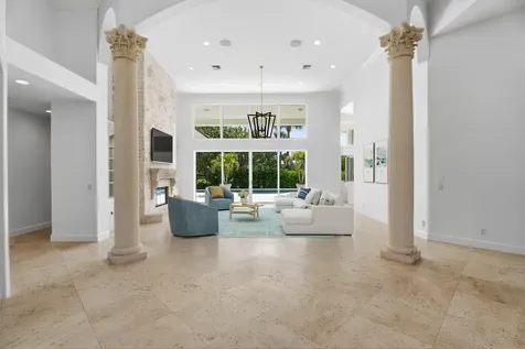 6841 SE Harbor Circle Hutchinson Island FL 34996
