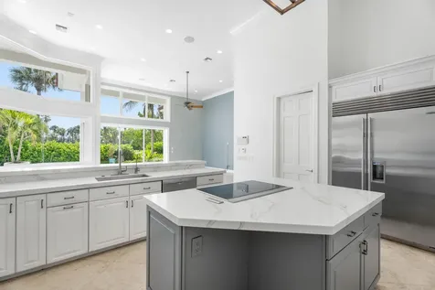 6841 SE Harbor Circle Hutchinson Island FL 34996