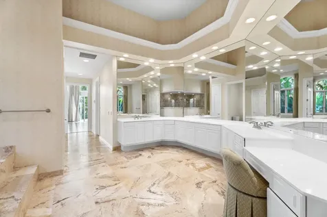 6841 SE Harbor Circle Hutchinson Island FL 34996