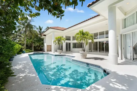 6841 SE Harbor Circle Hutchinson Island FL 34996