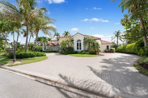6841 SE Harbor Circle Hutchinson Island FL 34996