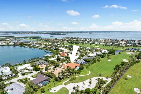 6841 SE Harbor Circle Hutchinson Island FL 34996