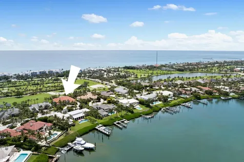 6841 SE Harbor Circle Hutchinson Island FL 34996