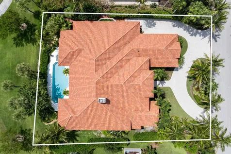 6841 SE Harbor Circle Hutchinson Island FL 34996