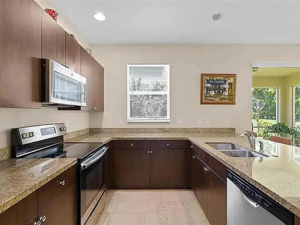 1513 NW Cataluna Circle Port St Lucie FL 34986