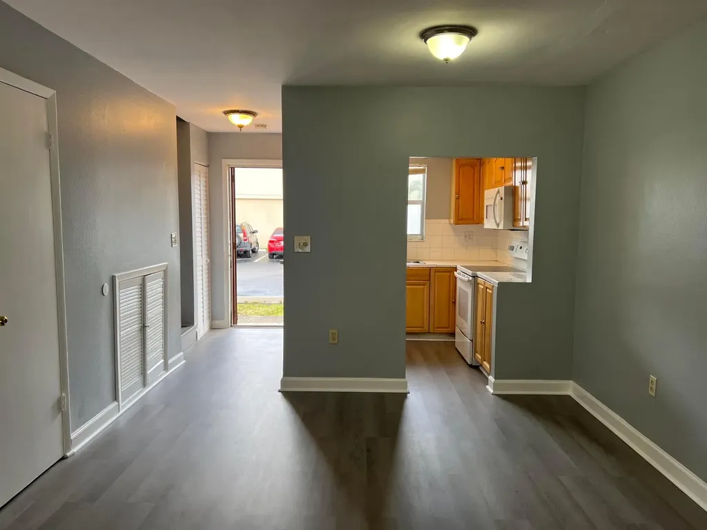 20 SW 108th Avenue Sweetwater FL 33174