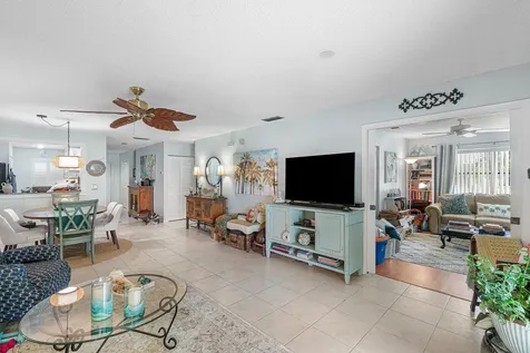 2898 SW 22nd Circle Delray Beach FL 33445