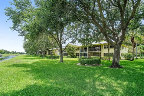 2898 SW 22nd Circle Delray Beach FL 33445