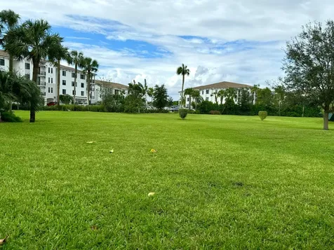 9355 SW 8th Street Boca Raton FL 33428