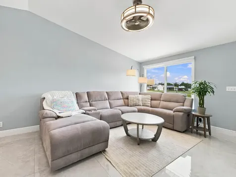 5396 Benjamin Avenue Boynton Beach FL 33472
