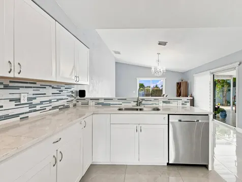 5396 Benjamin Avenue Boynton Beach FL 33472