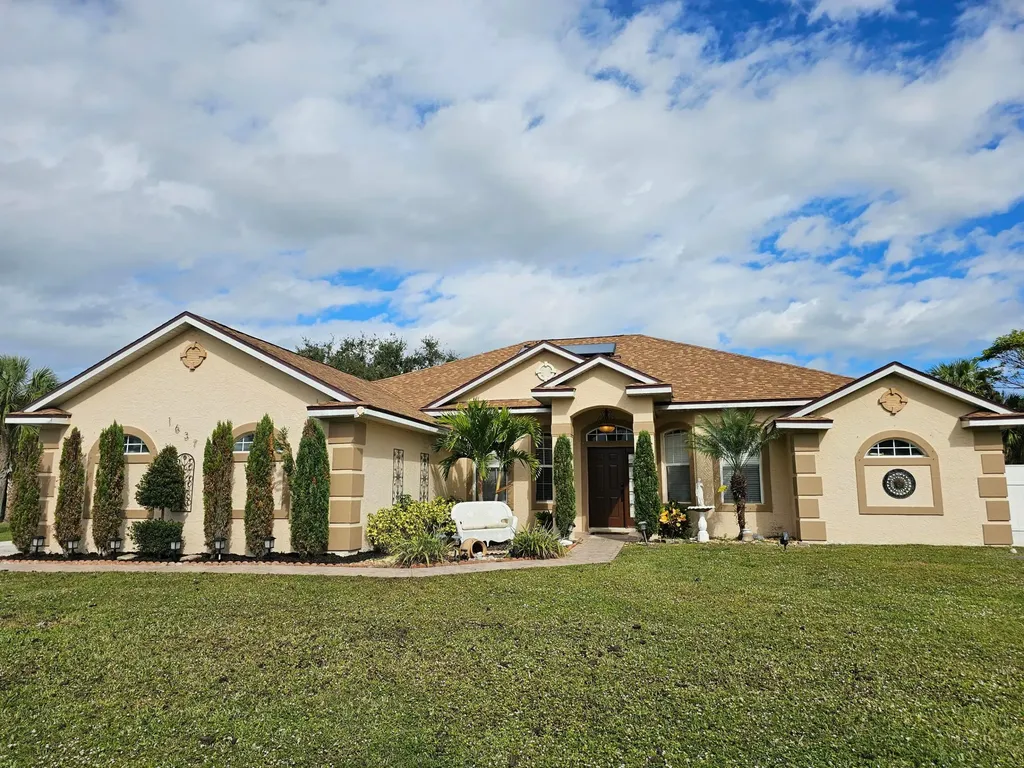 1637 SW La Gorce Avenue Port St Lucie FL 34953