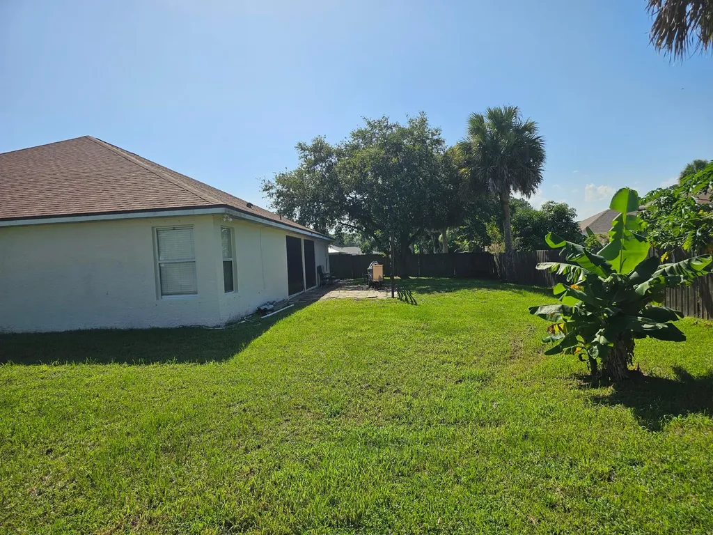 1637 SW La Gorce Avenue Port St Lucie FL 34953