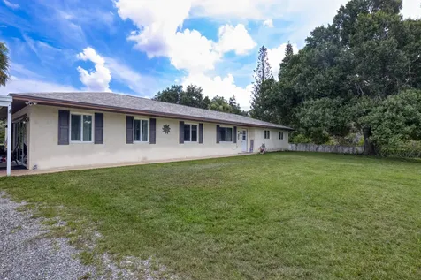 9302 Orange Avenue Fort Pierce FL 34945