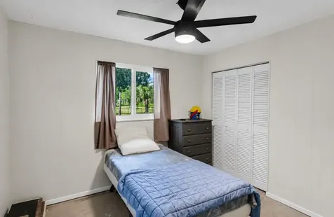 9302 Orange Avenue Fort Pierce FL 34945