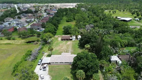 9302 Orange Avenue Fort Pierce FL 34945