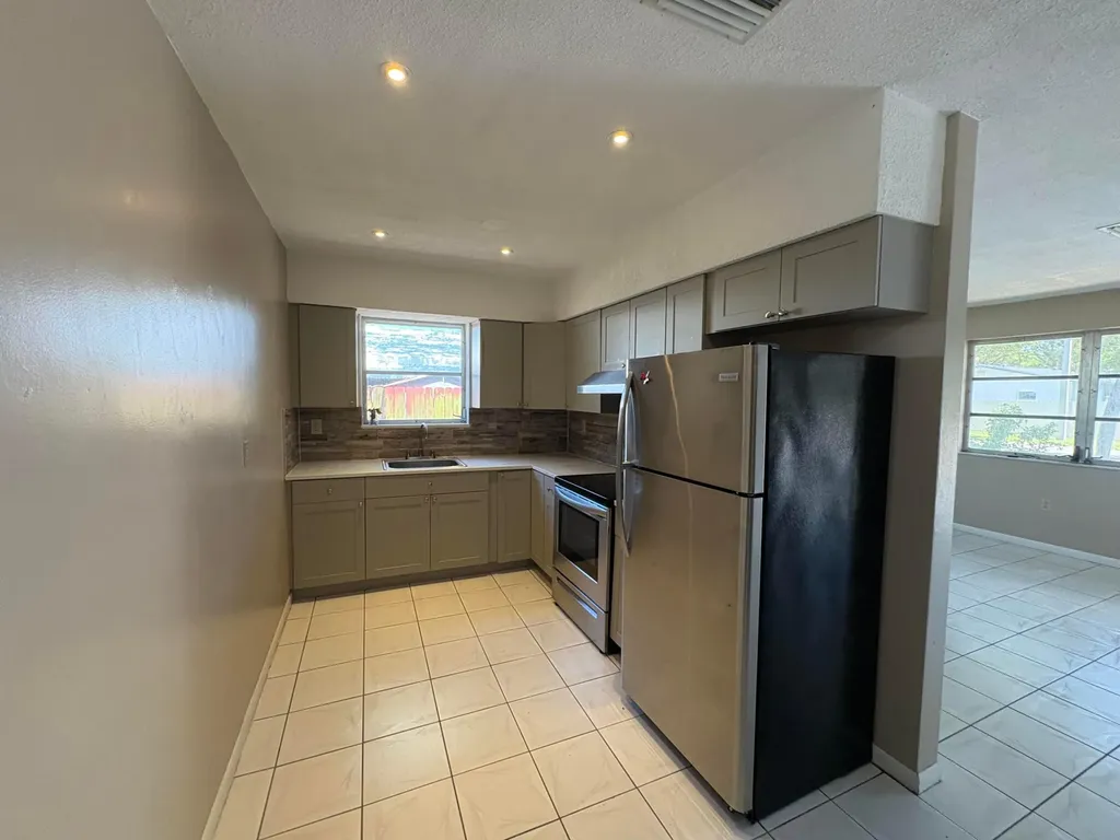 6111 SW 31st Street Miramar FL 33023