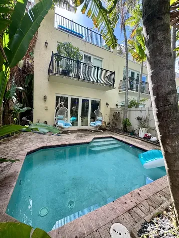 808 N Victoria Park Road Fort Lauderdale FL 33304