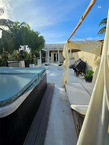 808 N Victoria Park Road Fort Lauderdale FL 33304
