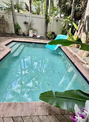 808 N Victoria Park Road Fort Lauderdale FL 33304