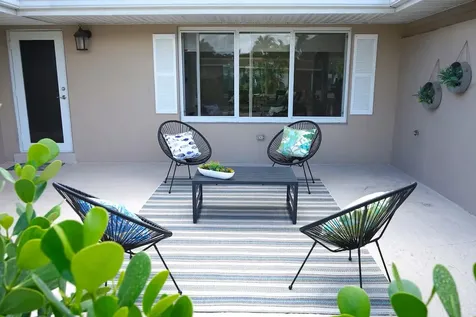2060 Coco Palm Place Lauderdale By The Sea FL 33062