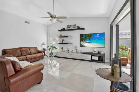 11845 Island Lakes Lane Boca Raton FL 33498