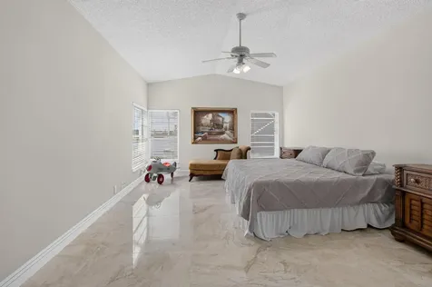 11845 Island Lakes Lane Boca Raton FL 33498