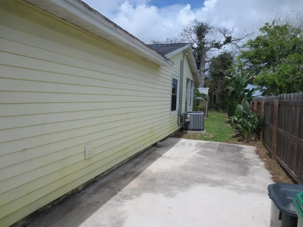 782 NW Selvitz Road Port St Lucie FL 34983