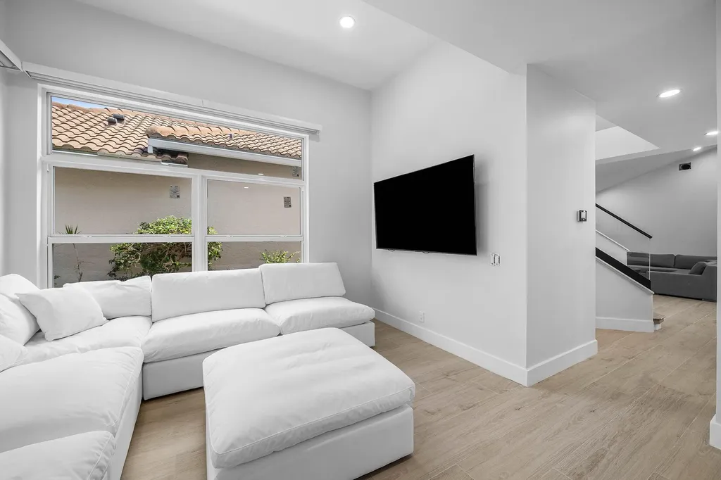 6674 NW 25th Avenue Boca Raton FL 33496