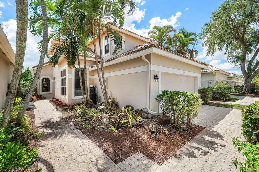 6674 NW 25th Avenue Boca Raton FL 33496