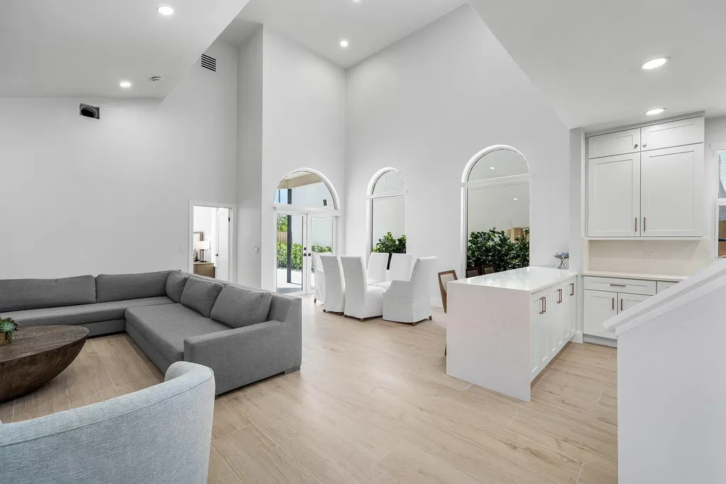 6674 NW 25th Avenue Boca Raton FL 33496