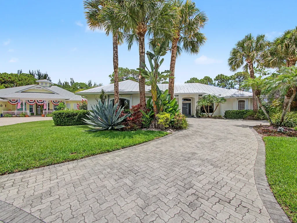 8780 SW Fishermans Wharf Drive Stuart FL 34997