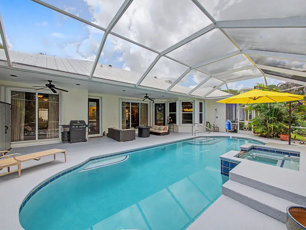 8780 SW Fishermans Wharf Drive Stuart FL 34997