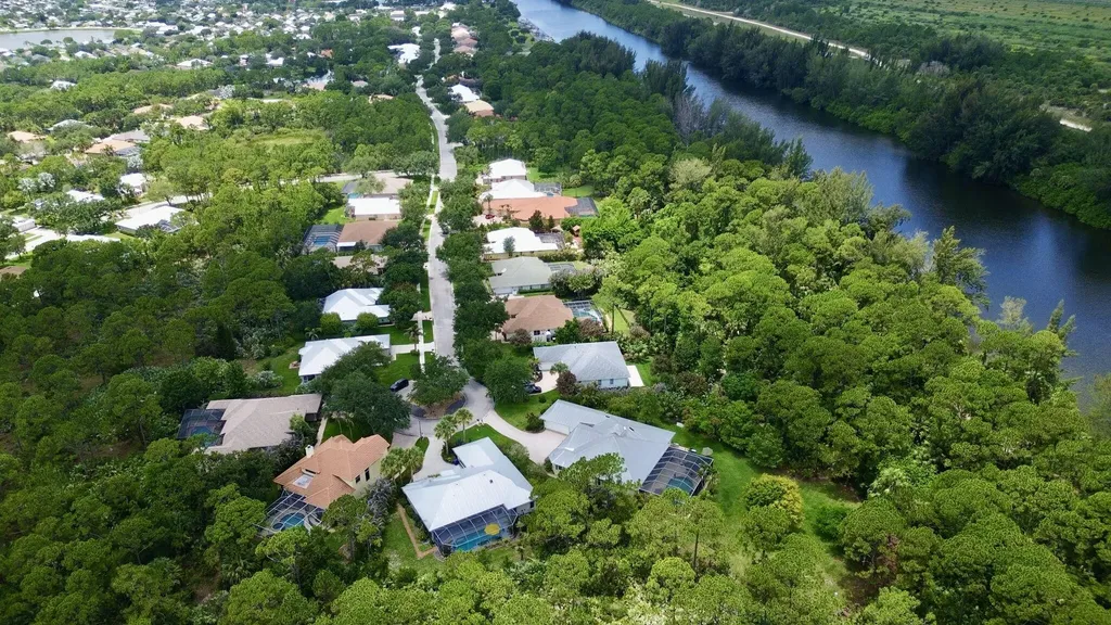 8780 SW Fishermans Wharf Drive Stuart FL 34997