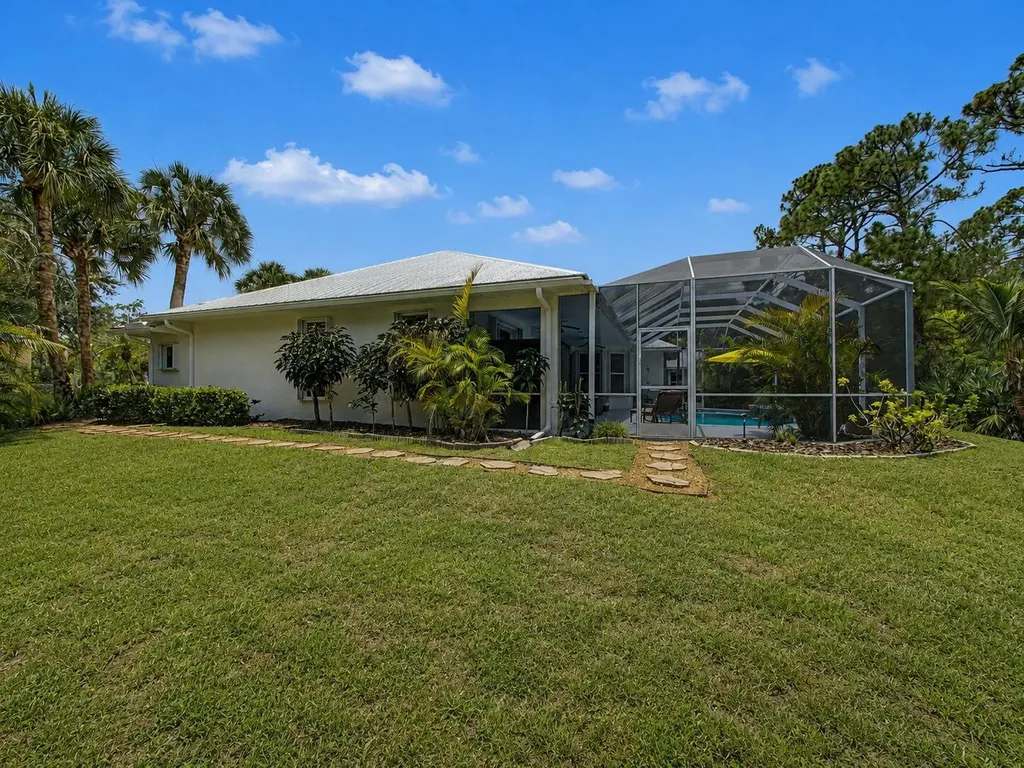 8780 SW Fishermans Wharf Drive Stuart FL 34997
