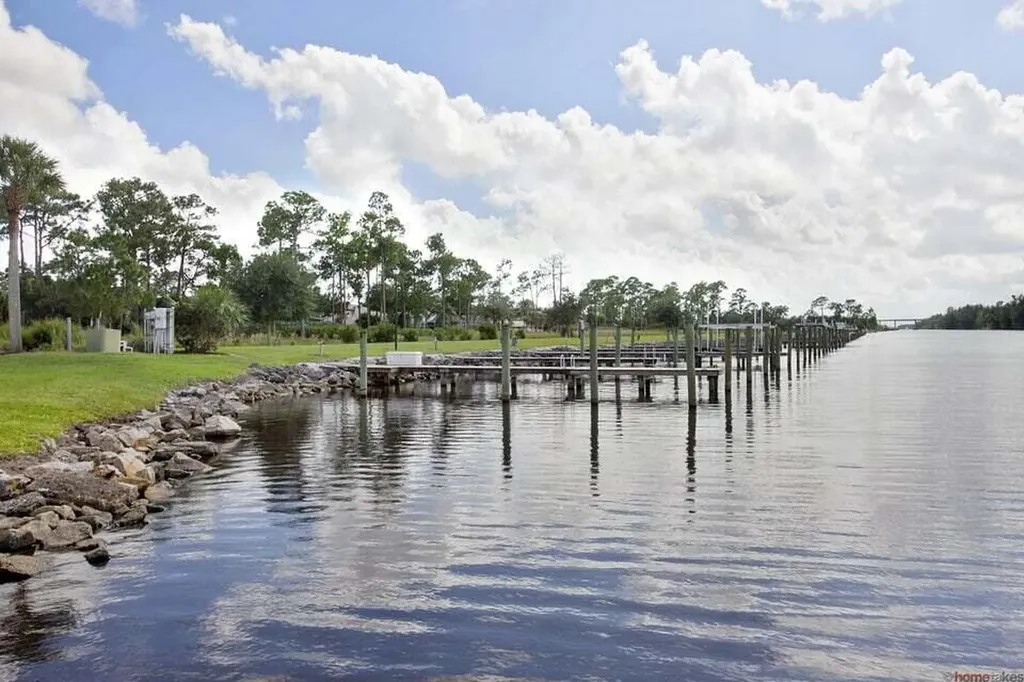 8780 SW Fishermans Wharf Drive Stuart FL 34997
