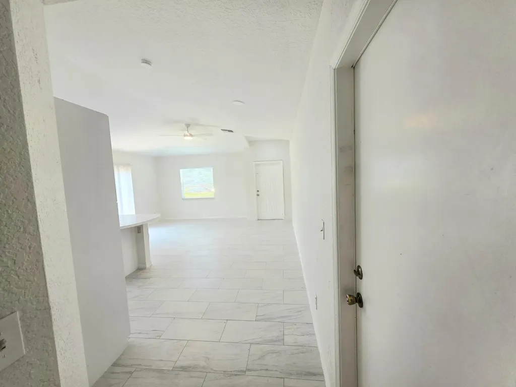 569 E Ridge Circle N Boynton Beach FL 33435