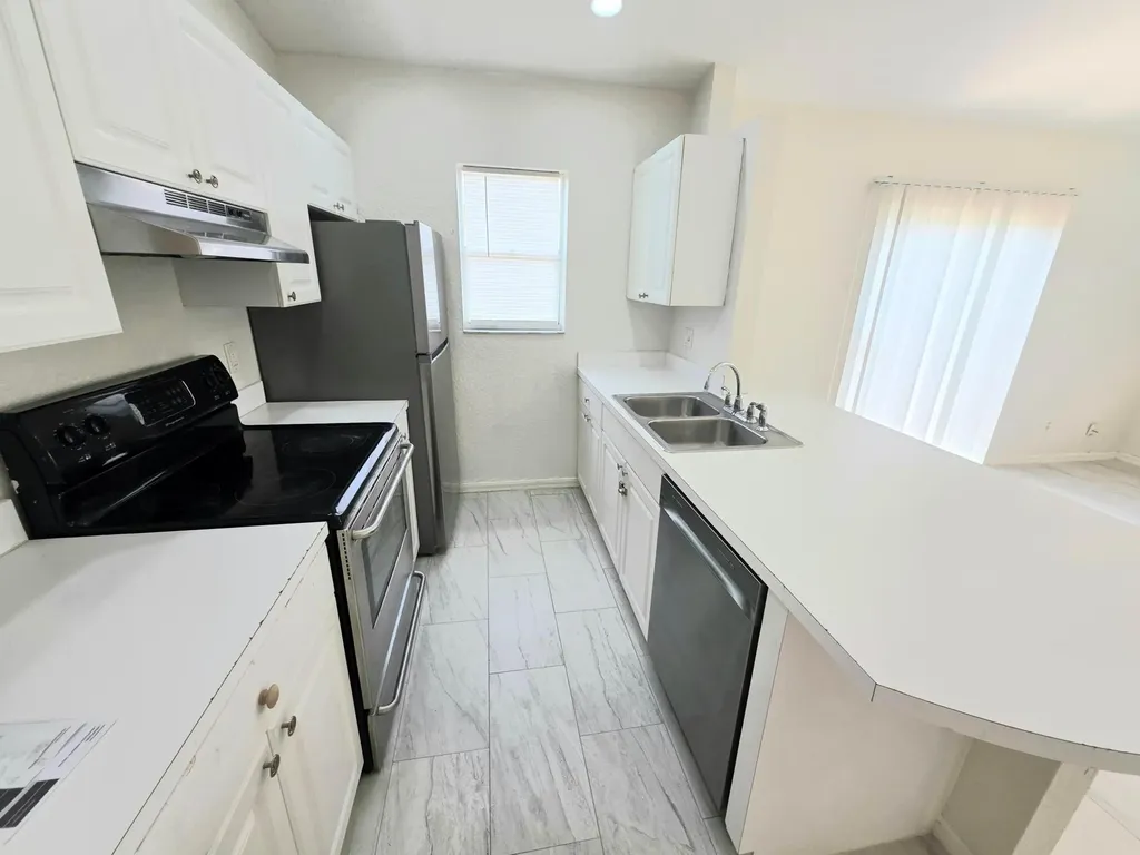 569 E Ridge Circle N Boynton Beach FL 33435