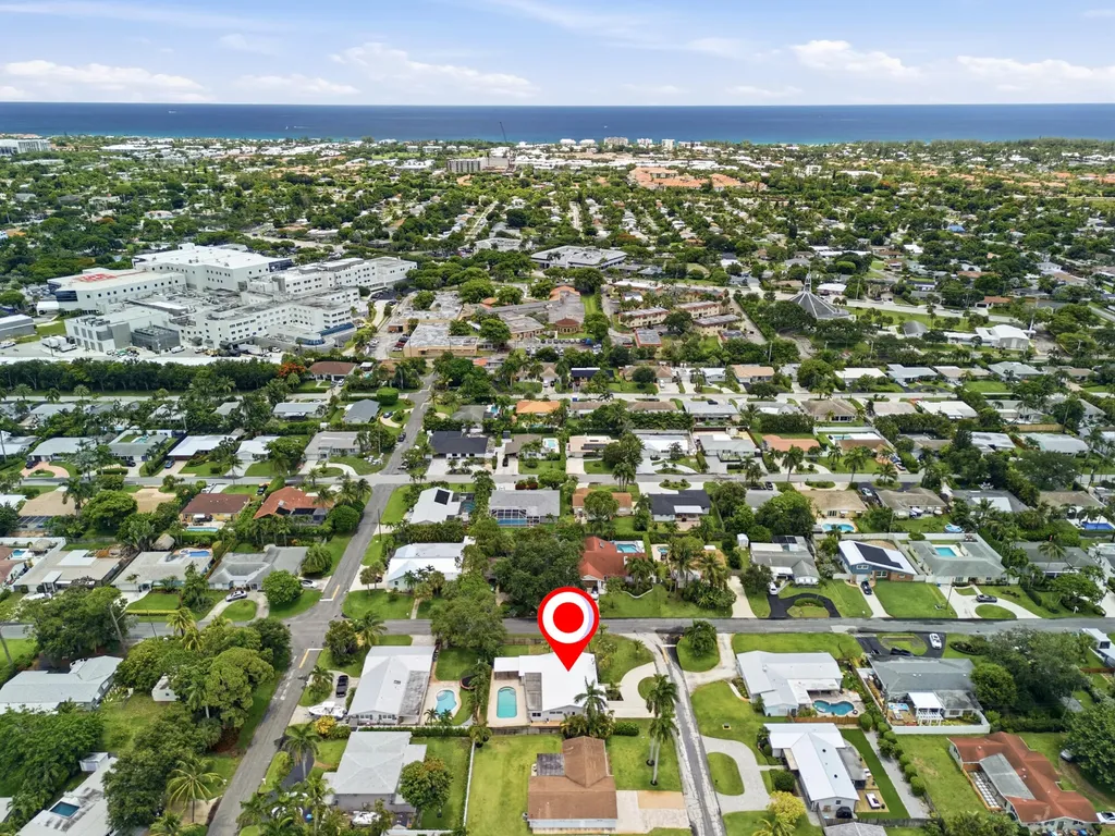 701 SW 27th Place Boynton Beach FL 33435