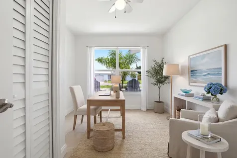 701 SW 27th Place Boynton Beach FL 33435