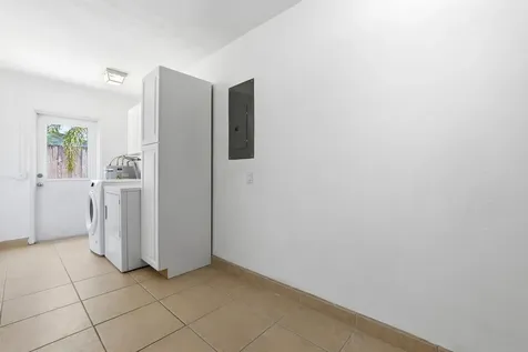 701 SW 27th Place Boynton Beach FL 33435