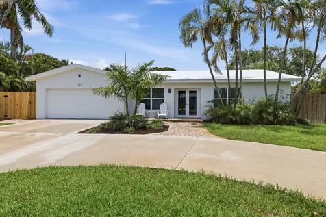 701 SW 27th Place Boynton Beach FL 33435