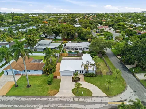 701 SW 27th Place Boynton Beach FL 33435
