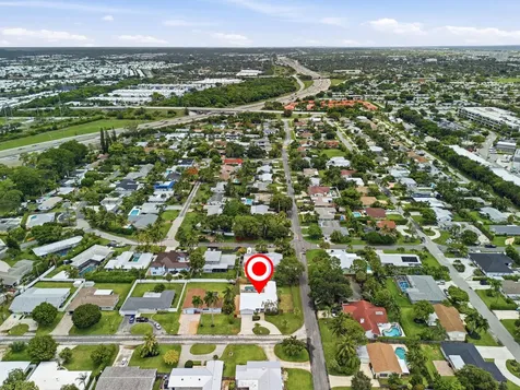 701 SW 27th Place Boynton Beach FL 33435