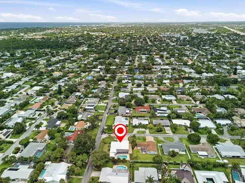 701 SW 27th Place Boynton Beach FL 33435