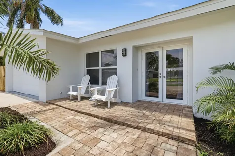 701 SW 27th Place Boynton Beach FL 33435