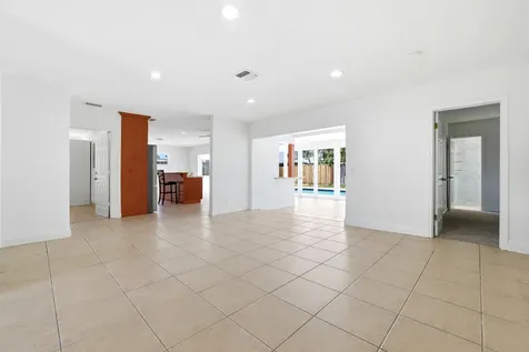 701 SW 27th Place Boynton Beach FL 33435