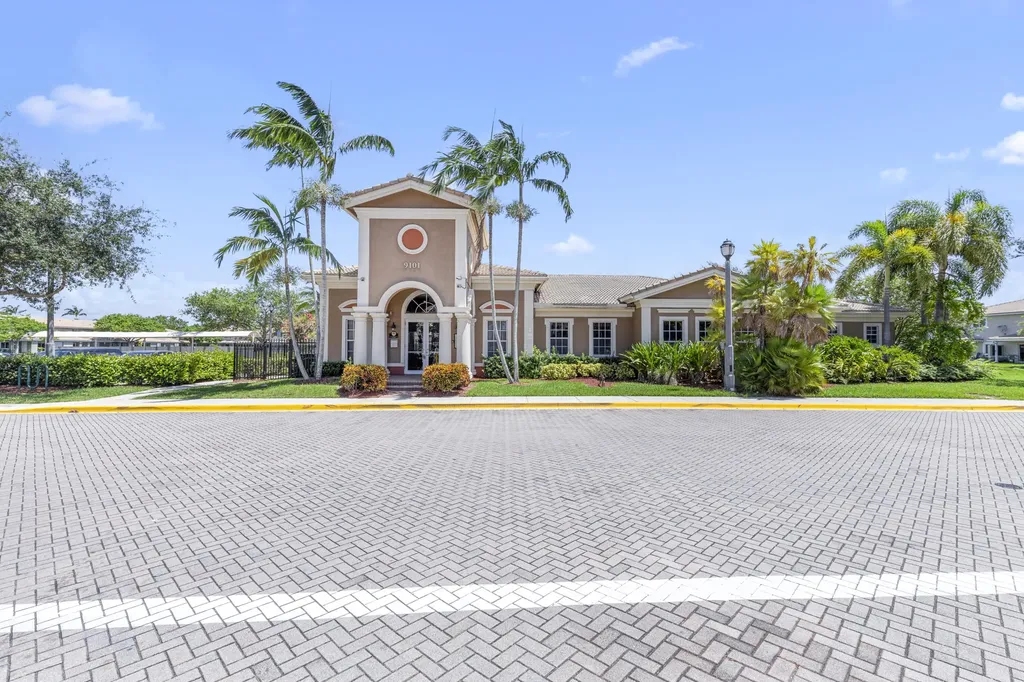 9107 Chambers Street Tamarac FL 33321