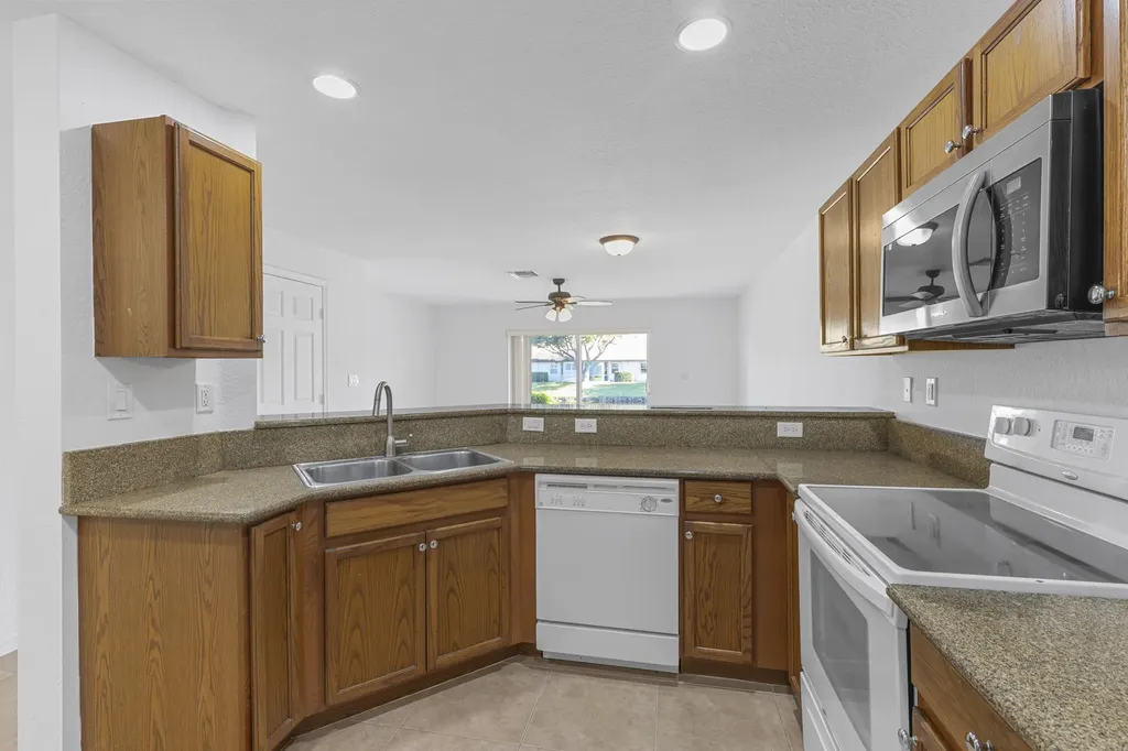 9107 Chambers Street Tamarac FL 33321
