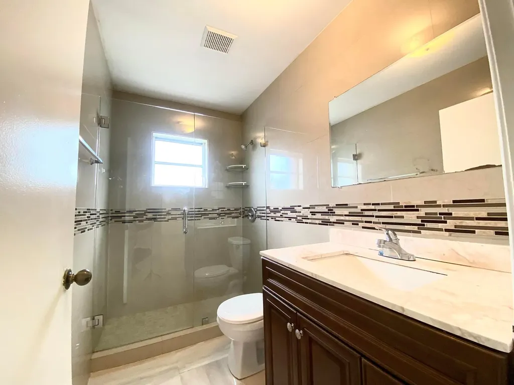 5314 Blueberry Hill Avenue Lake Worth FL 33463